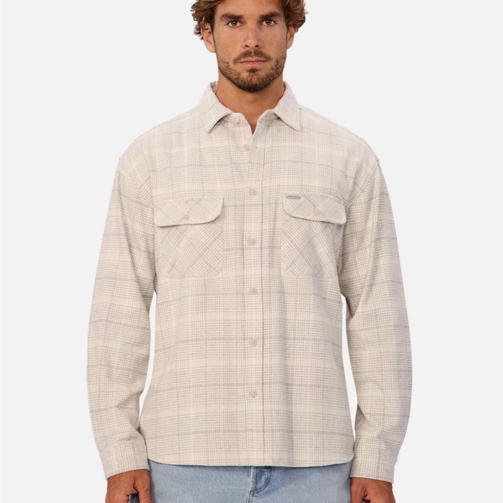 The Calais Long Sleeve Shirt - Light Grey